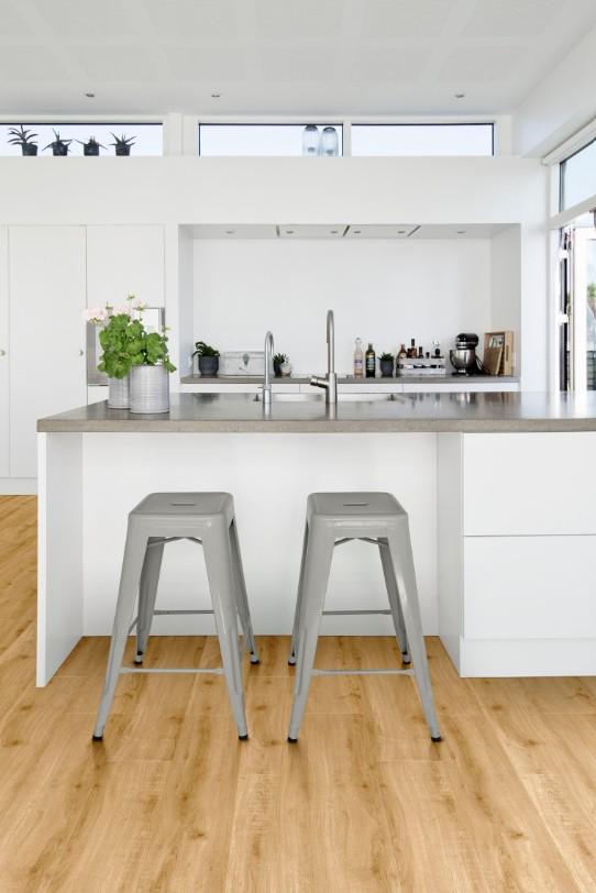 Ламинат виниловый SPC LVT Solida European Oak 04270 (30231189) - фото 2 Ламинат виниловый SPC LVT Solida European Oak 04270 (30231189) - фото 2