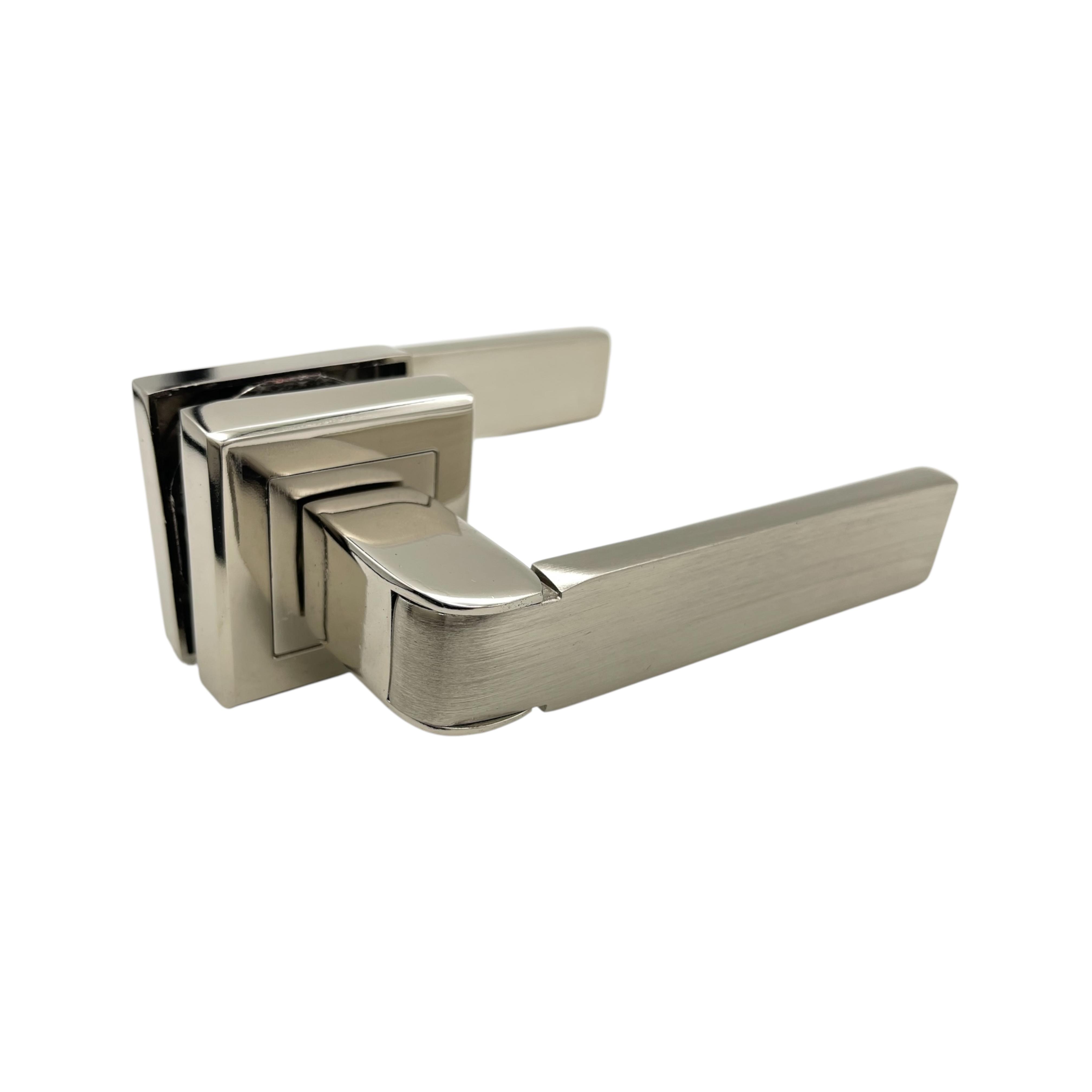 Ручка для дверей на розетках Ozcanlar ALASKA NIKEL/STN Rozet