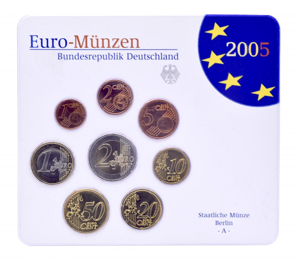 Коллекционные монеты Германия набор из 8 монет евро 2005 UNC A 1/2/5/10/20/50 евроцентов 1/2 евро в сувенирной упаковке (М14882)
