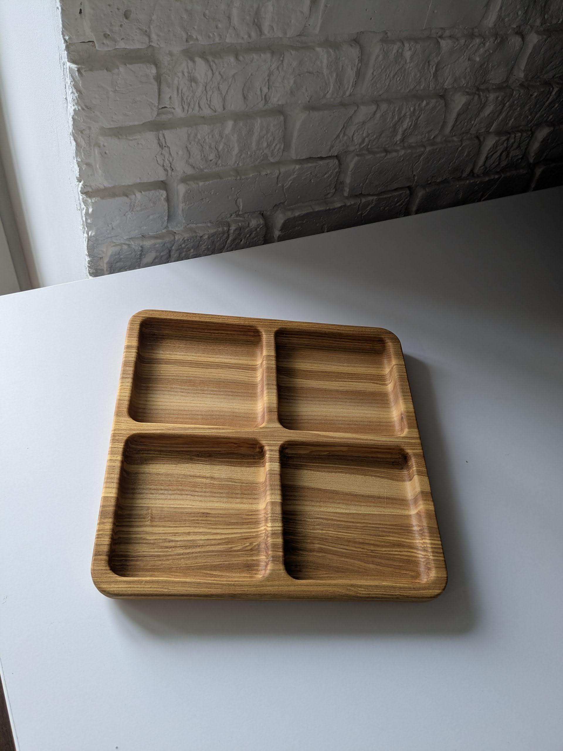 Менажниця квадратна дерев’яна з ясеня 4 квадратні секції (SP-003) - фото 2 Менажниця квадратна дерев’яна з ясеня 4 квадратні секції (SP-003) - фото 2