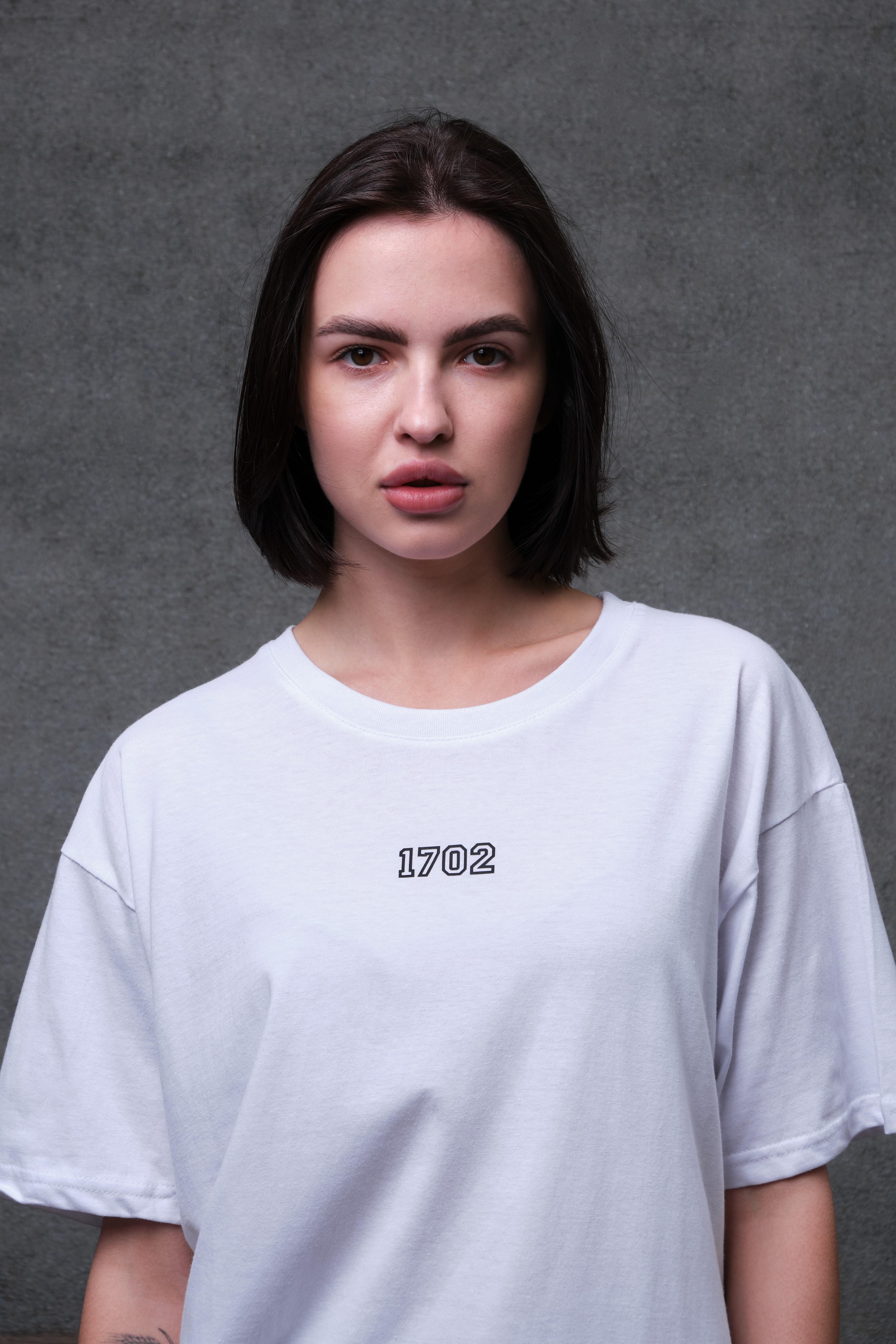 Футболка женская Without 1702 с принтом оверсайз S/M White (S8049245) - фото 3 Футболка женская Without 1702 с принтом оверсайз S/M White (S8049245) - фото 3