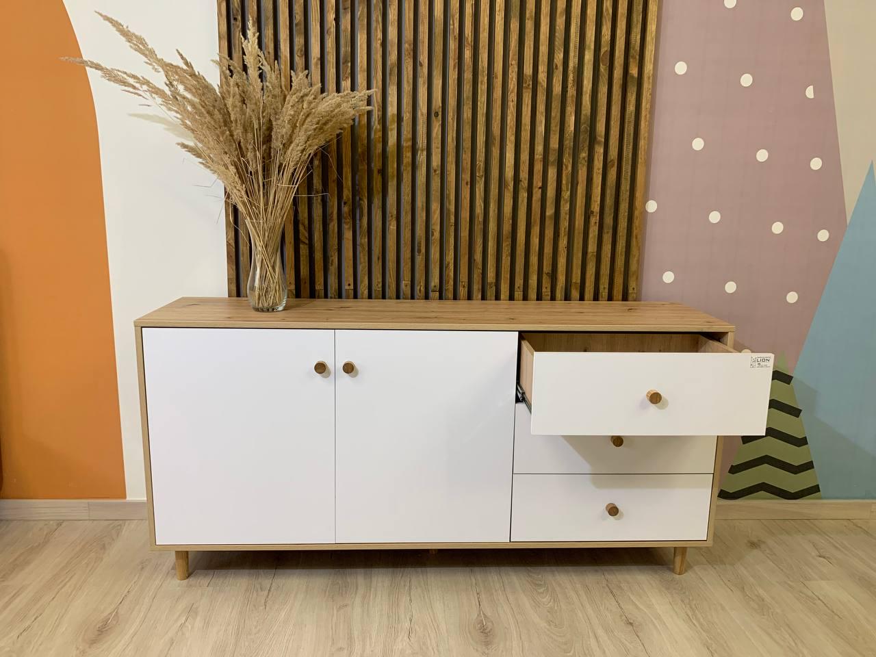 Комод Lion Хьюге-5 Кашемир (000-000-1860) - фото 9 Комод Lion Хьюге-5 Кашемир (000-000-1860) - фото 9