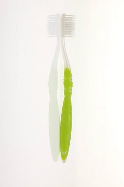 Зубная щетка Royal Denta Silver medium средняя жесткость (482)