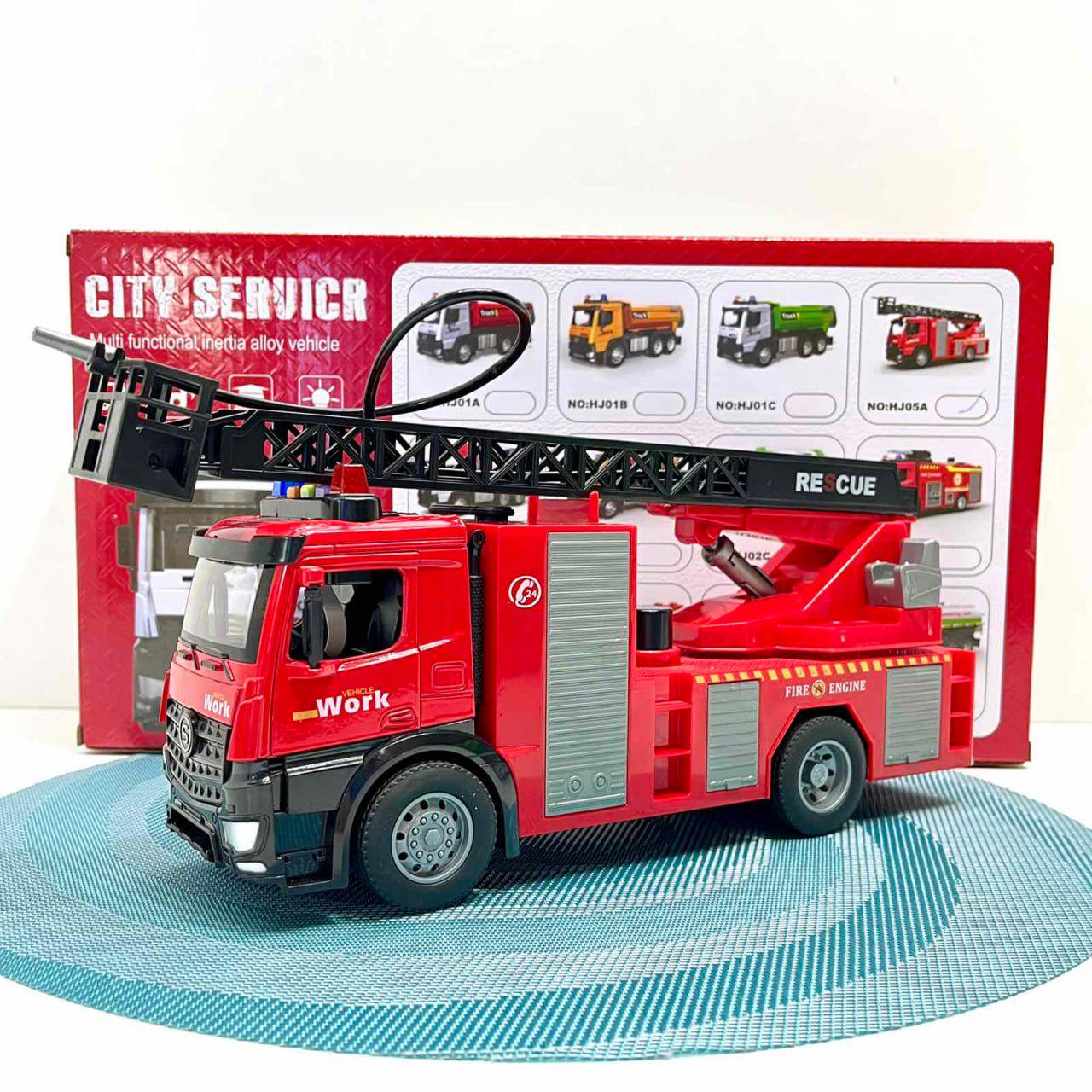 Игрушка пожарная машина звук/подсветка/кран/подвижные детали/инерция Красный (HJ05)