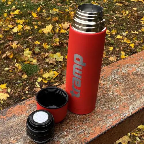 Термос Tramp Basic 1,0 л 30,5х8,5х8,5 см Червоний (UTRC-113) - фото 8 Термос Tramp Basic 1,0 л 30,5х8,5х8,5 см Червоний (UTRC-113) - фото 8