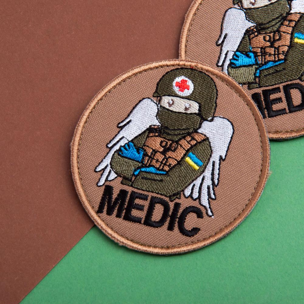 Набір шевронів на липучці "MEDIC" 7,5х7,5 см 2 шт. Беж (25425) - фото 8