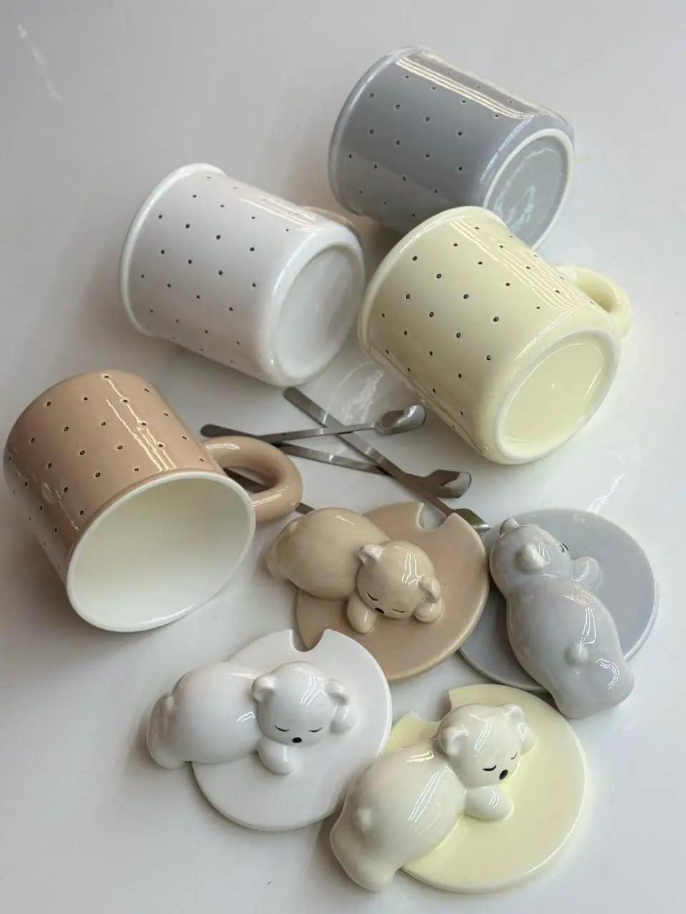 Чашка Olens з кришкою і ложкою Сонне ведмежа 400 мл кераміка Айворі (8030-345) - фото 6 Чашка Olens з кришкою і ложкою Сонне ведмежа 400 мл кераміка Айворі (8030-345) - фото 6