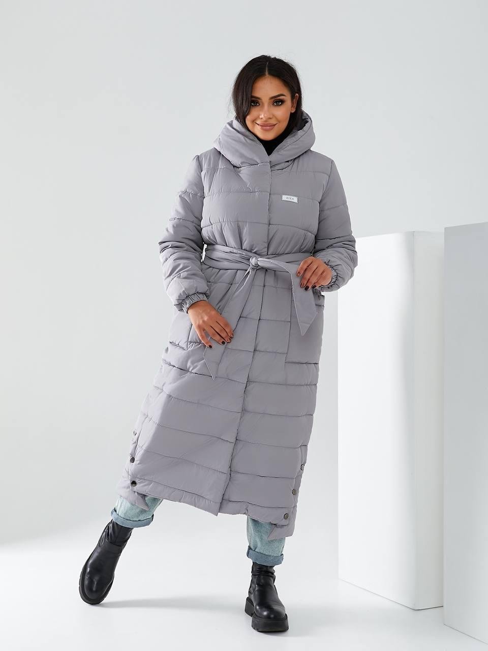 Пуховик длинный Aiza А032 на поясе кнопках молнии и с капюшоном р. 46-48 Хаки - фото 9 Пуховик длинный Aiza А032 на поясе кнопках молнии и с капюшоном р. 46-48 Хаки - фото 9