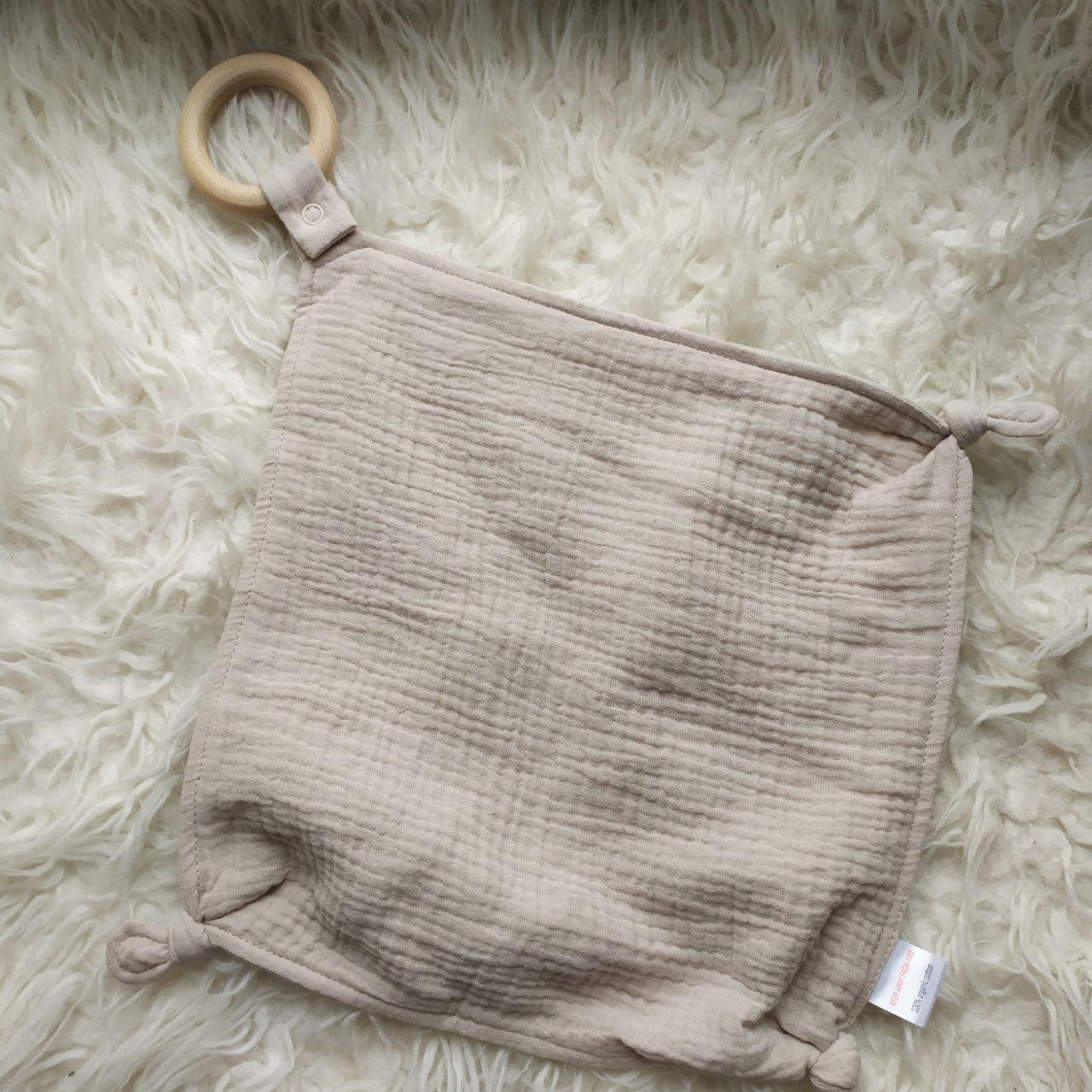 Деревянный эко прорезыватель для зубов Baby Lounge и полотенце Бежевый - фото 6 Деревянный эко прорезыватель для зубов Baby Lounge и полотенце Бежевый - фото 6