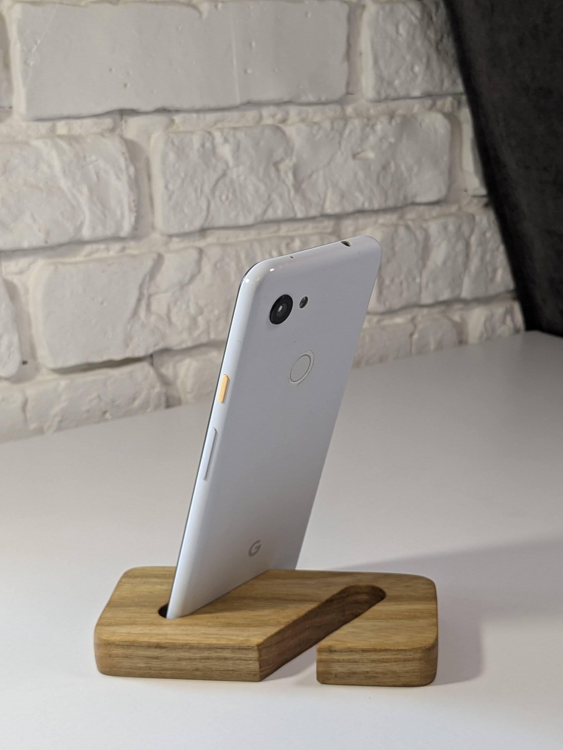 Підставка під телефон дерев'яна 120х60х15 мм (ST-001) - фото 7 Підставка під телефон дерев'яна 120х60х15 мм (ST-001) - фото 7