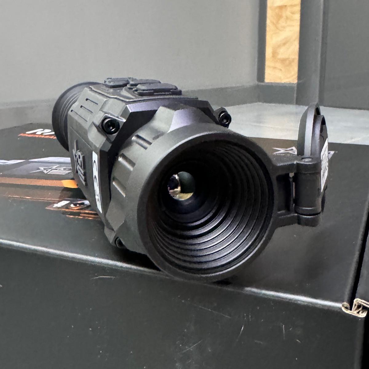 Приціл тепловізійний AGM Rattler V2 19-256 з планкою кріплення 950 м 19 мм Wi-Fi (99-00018565) - фото 6 Приціл тепловізійний AGM Rattler V2 19-256 з планкою кріплення 950 м 19 мм Wi-Fi (99-00018565) - фото 6