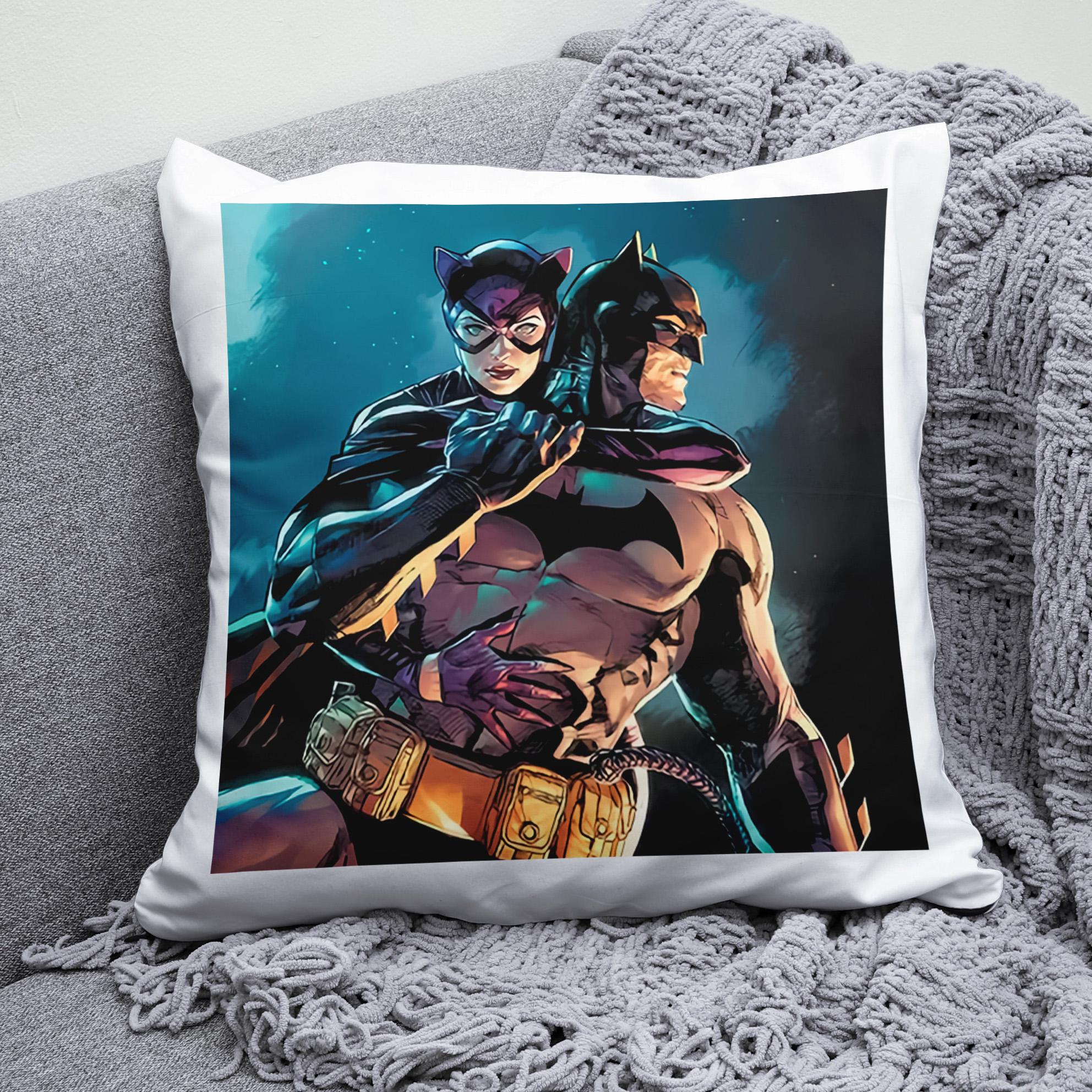 Плюшевая подушка квадрат с принтом Catwoman