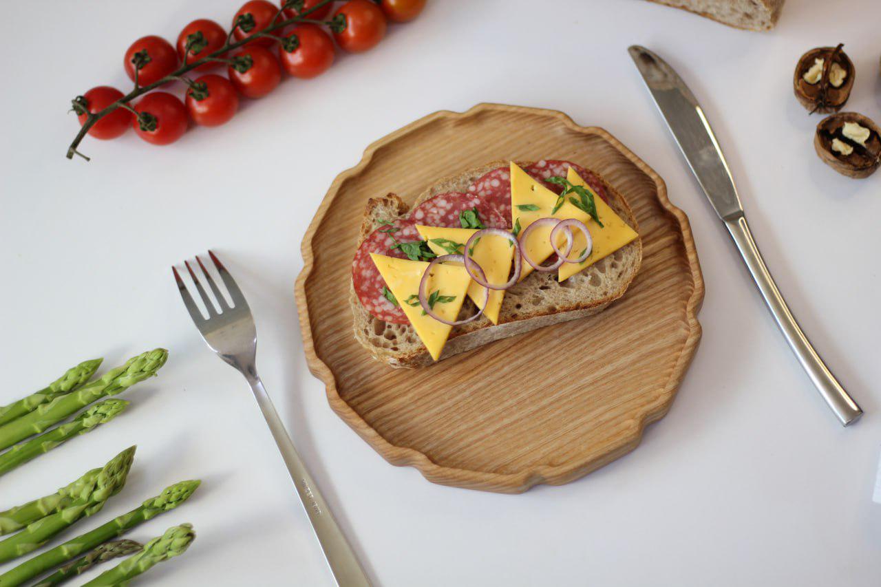 Тарелка из натурального дерева 30х30х2 см Ясень (.WDB-35.3.1) Тарелка из натурального дерева 30х30х2 см Ясень (.WDB-35.3.1)