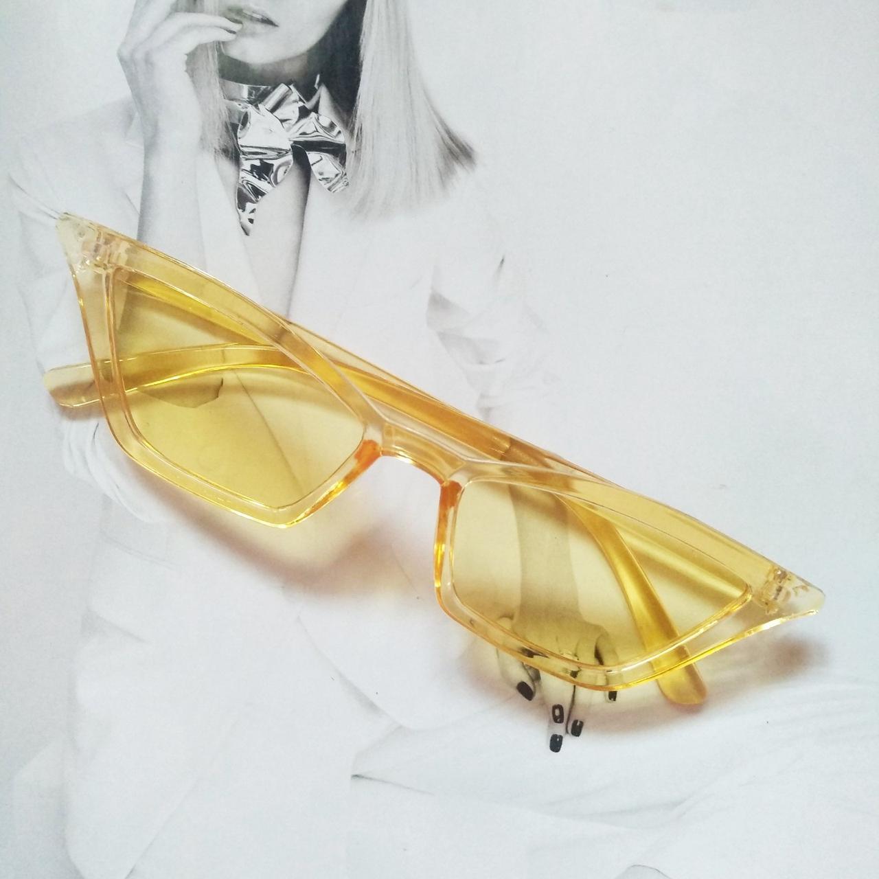 Очки винтажные солнцезащитные с острыми углами Желтый