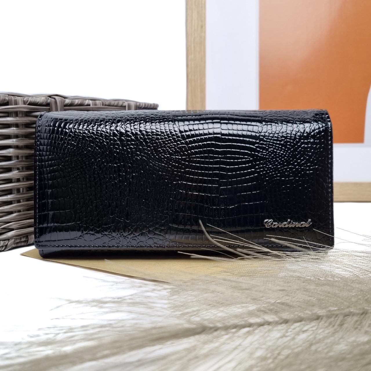 Гаманець жіночий Cardinal шкіряний лаковий Чорний (5241-A)