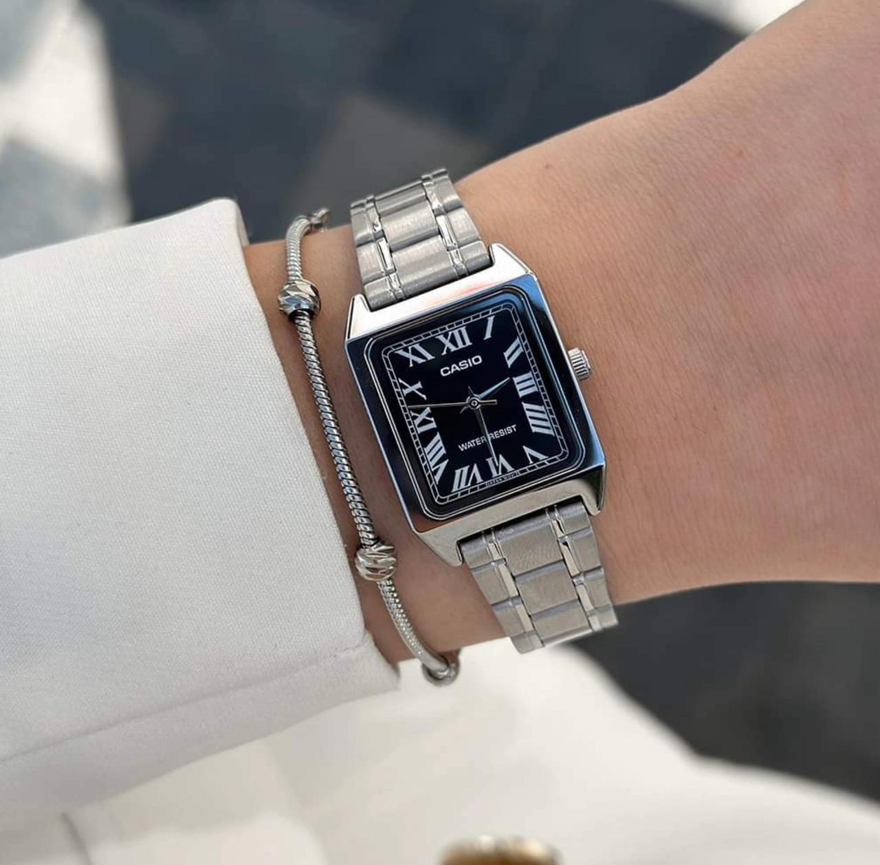 Наручные часы женские Casio LTP-V007D-1BUDF квадратный CARTIER-картье Серебряный (2459033060) - фото 4 Наручные часы женские Casio LTP-V007D-1BUDF квадратный CARTIER-картье Серебряный (2459033060) - фото 4