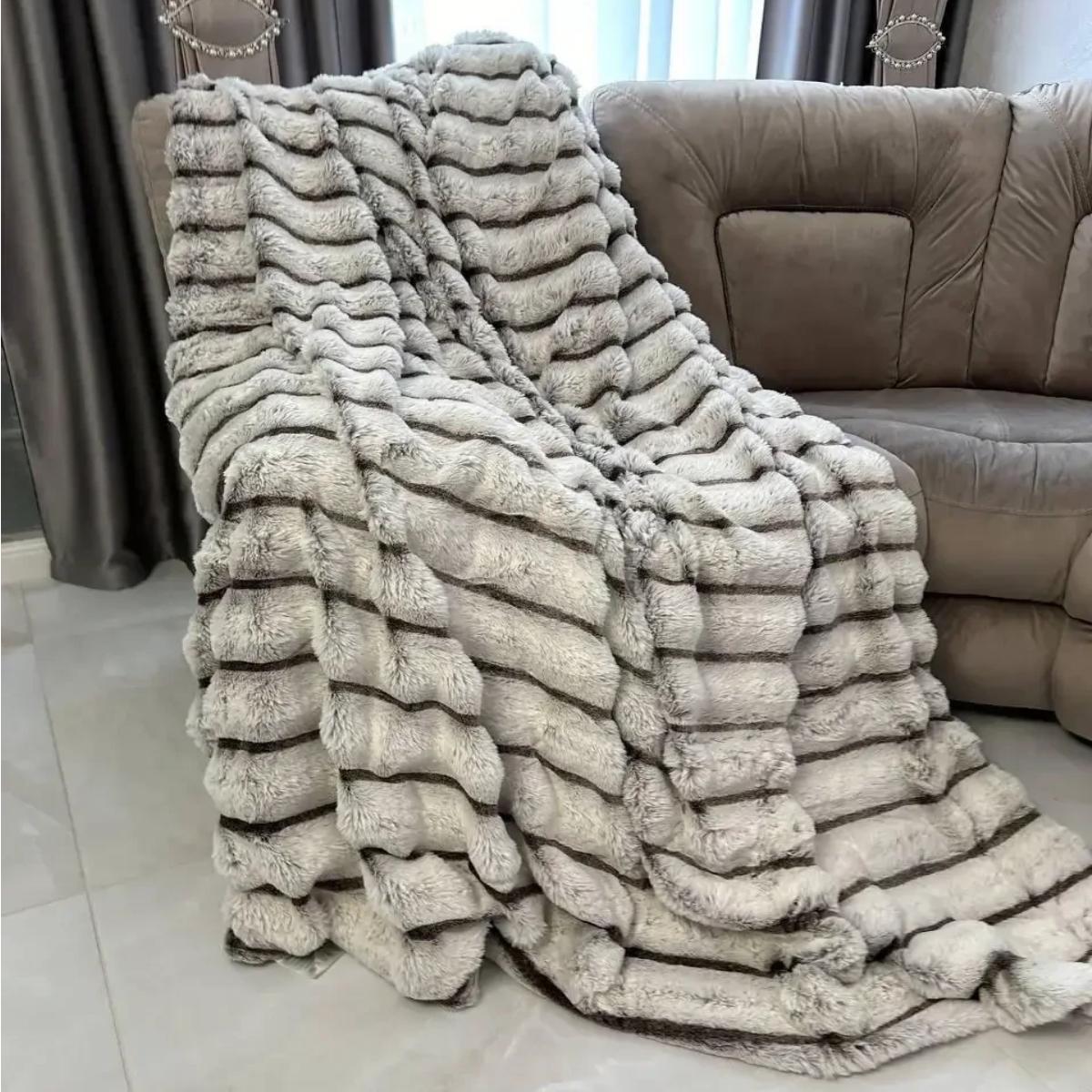 плед корейский стиль koloco кролик евро ширина полоски 10 см 200х230 см светло-серый (40668) - фото 3