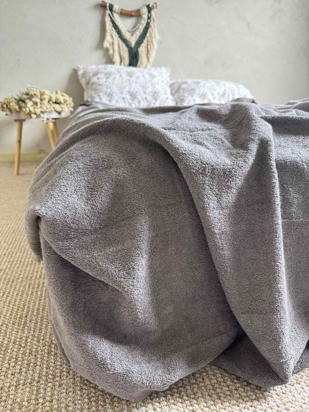 Простынь-покрывало махровое ZEINTEX MADEIRA хлопковое 150х220 см Серый (26970969) - фото 5 Простынь-покрывало махровое ZEINTEX MADEIRA хлопковое 150х220 см Серый (26970969) - фото 5