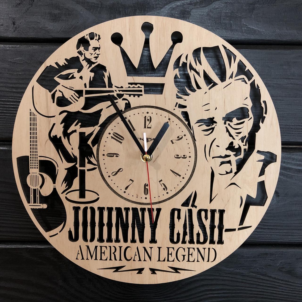 Часы настенные концептуальные из дерева Johnny Cash