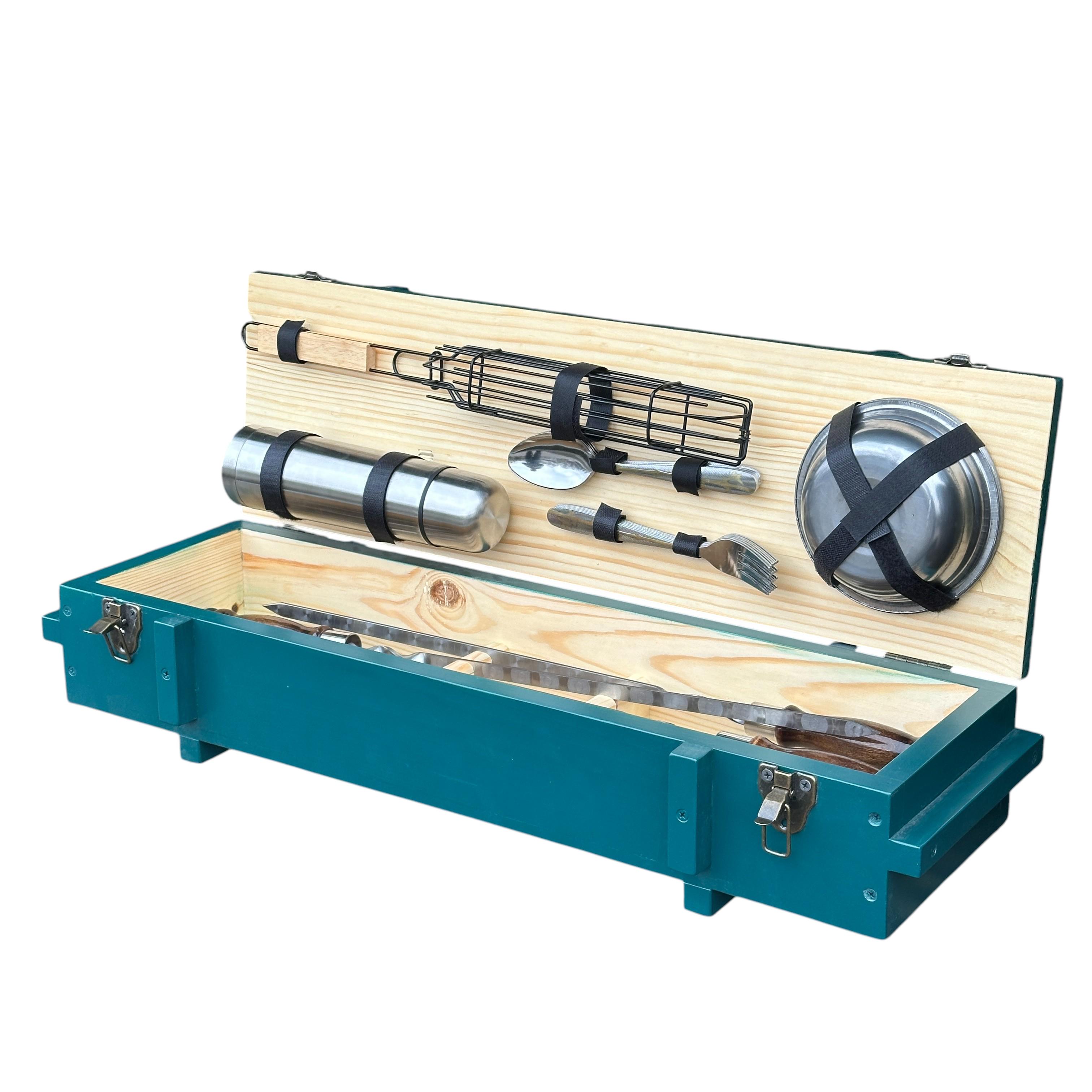 Набір шампурів та аксесуарів Mzavod Комбат із нержавіючої сталі в дерев’яному кейсі 740x250x200 мм 26 пр. Бірюзовий (136-17-1192010000183)