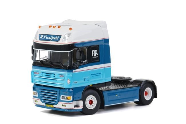 Игрушка Тягач daf XF 105 SSC Super Space Cab масштабная модель 1:50 4x2 см (01-1542)