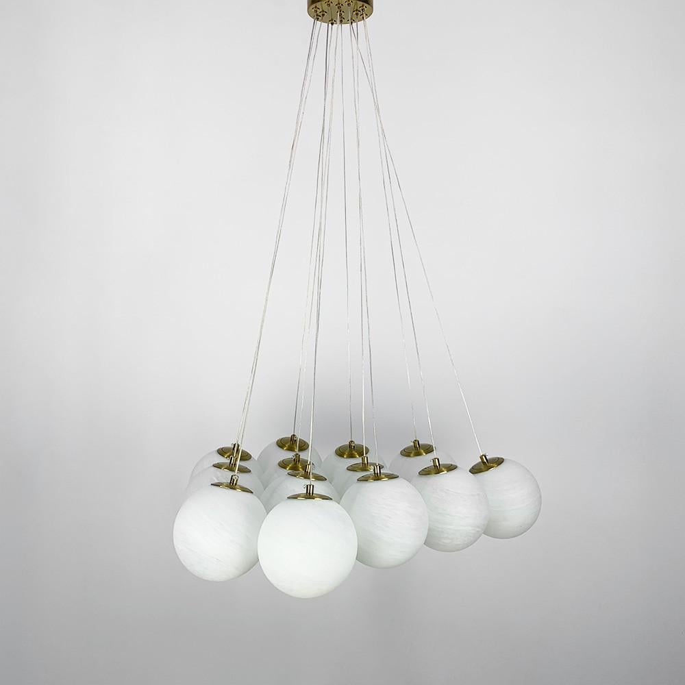 Люстра-пучок на 13 белых мраморных плафонах (MJ 141/13 AB+WT) - фото 2 Люстра-пучок на 13 белых мраморных плафонах (MJ 141/13 AB+WT) - фото 2