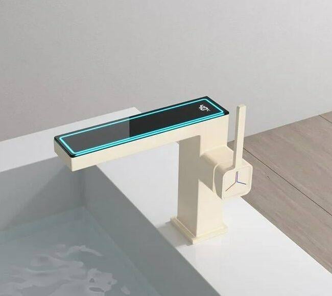 Змішувач на умивальник Kraft 5052 з датчиком температури і дисплеєм з підсвіткою Білий (5052 White)