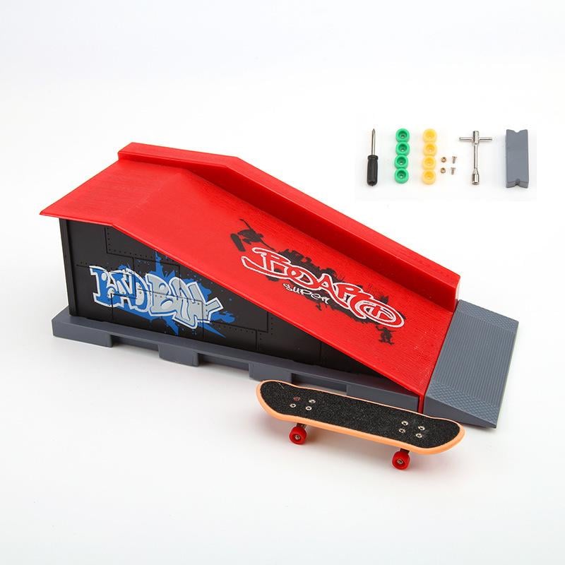 Набор фингерборд пальчиковая игра fingerboard парк/фингерборд с трамплином и скейт (797B)
