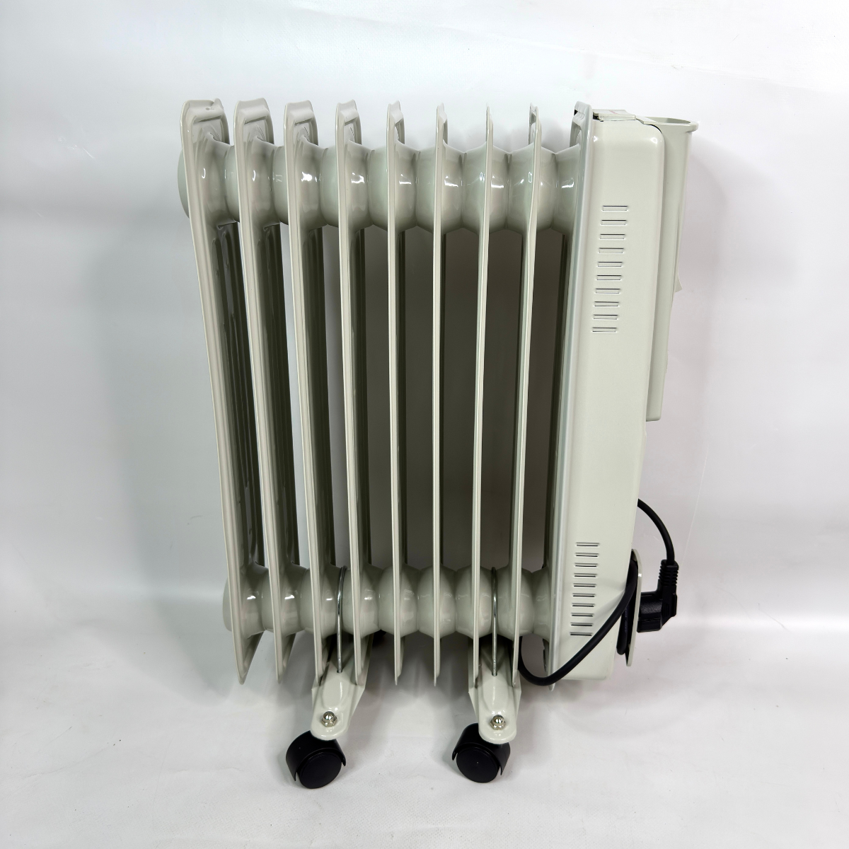 Обогреватель масляный радиаторный Bobbytec с колесами и термостатом 2000 Вт 9 секций Серый (BBT-2000)