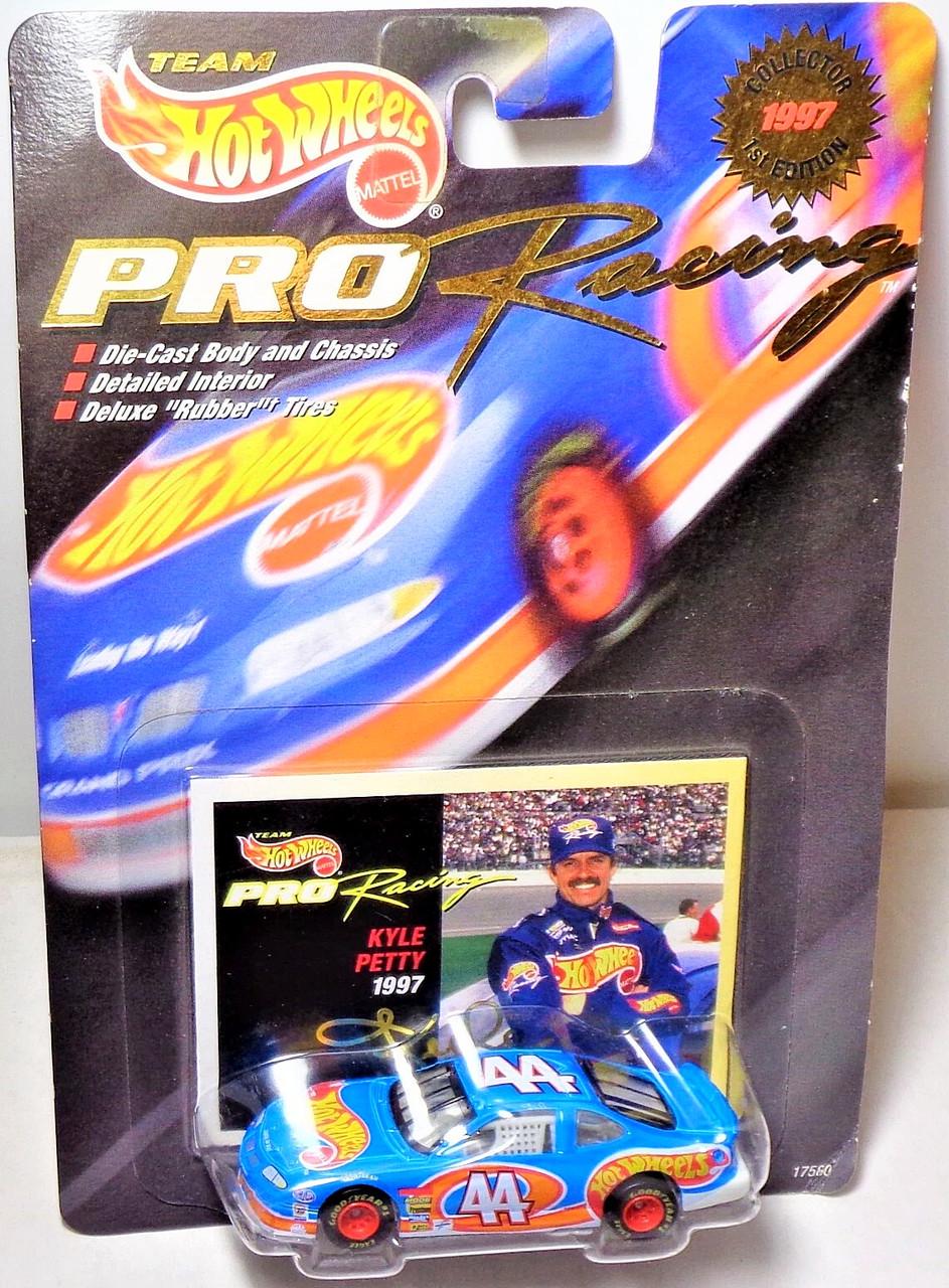Іграшкова машинка Hot Wheels Pontiac Grand Prix Hot Wheels №44 Kyle Petty 1997 Pro Racing NASCAR (17580-1)