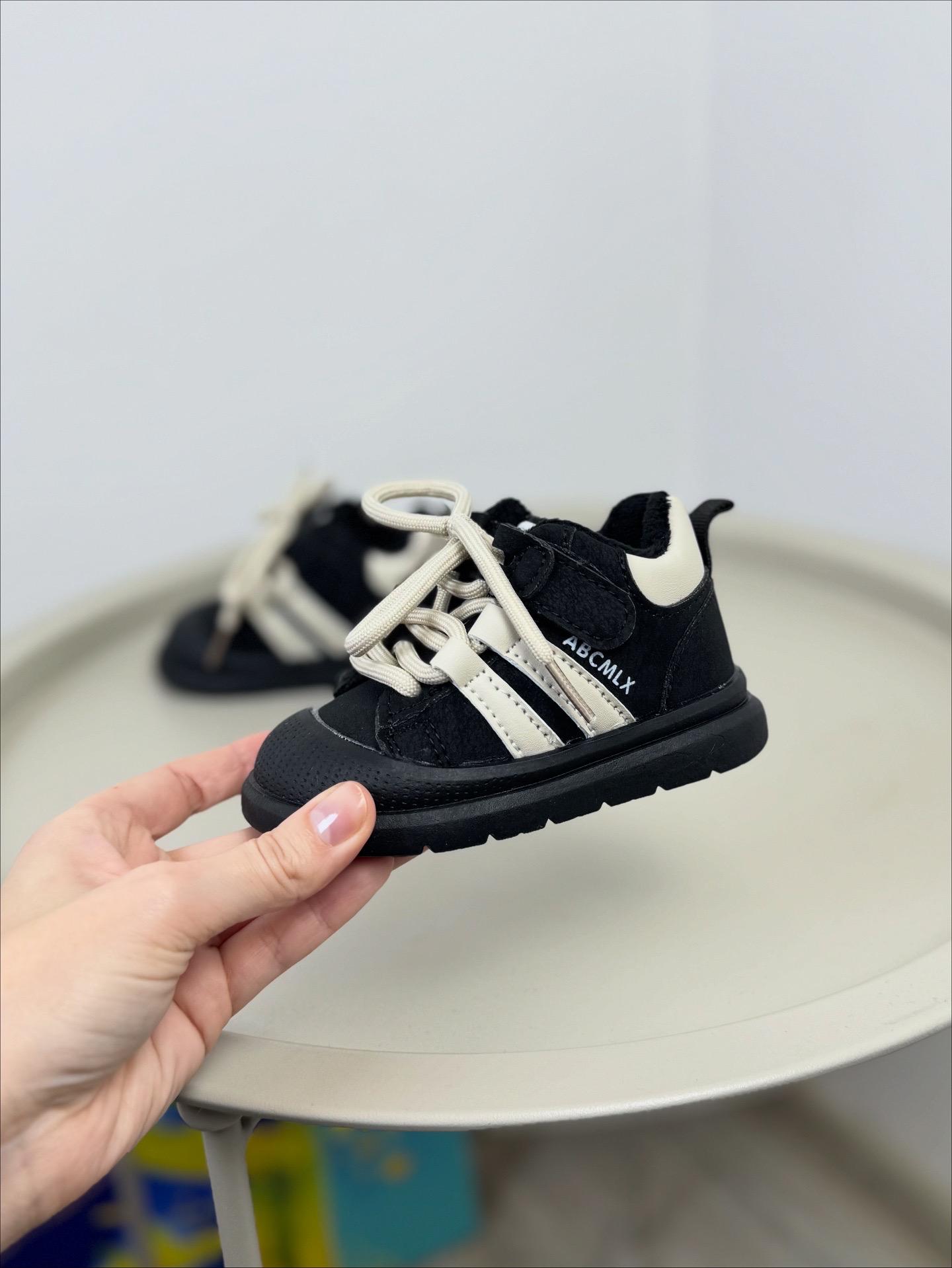 Ботинки детские осенние 1639 р. 20 Черный (30302807) - фото 5 Ботинки детские осенние 1639 р. 20 Черный (30302807) - фото 5