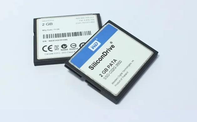Карта памяти Compact Flash WD SiliconDrive 2 Gb (18343442) - фото 2 Карта памяти Compact Flash WD SiliconDrive 2 Gb (18343442) - фото 2