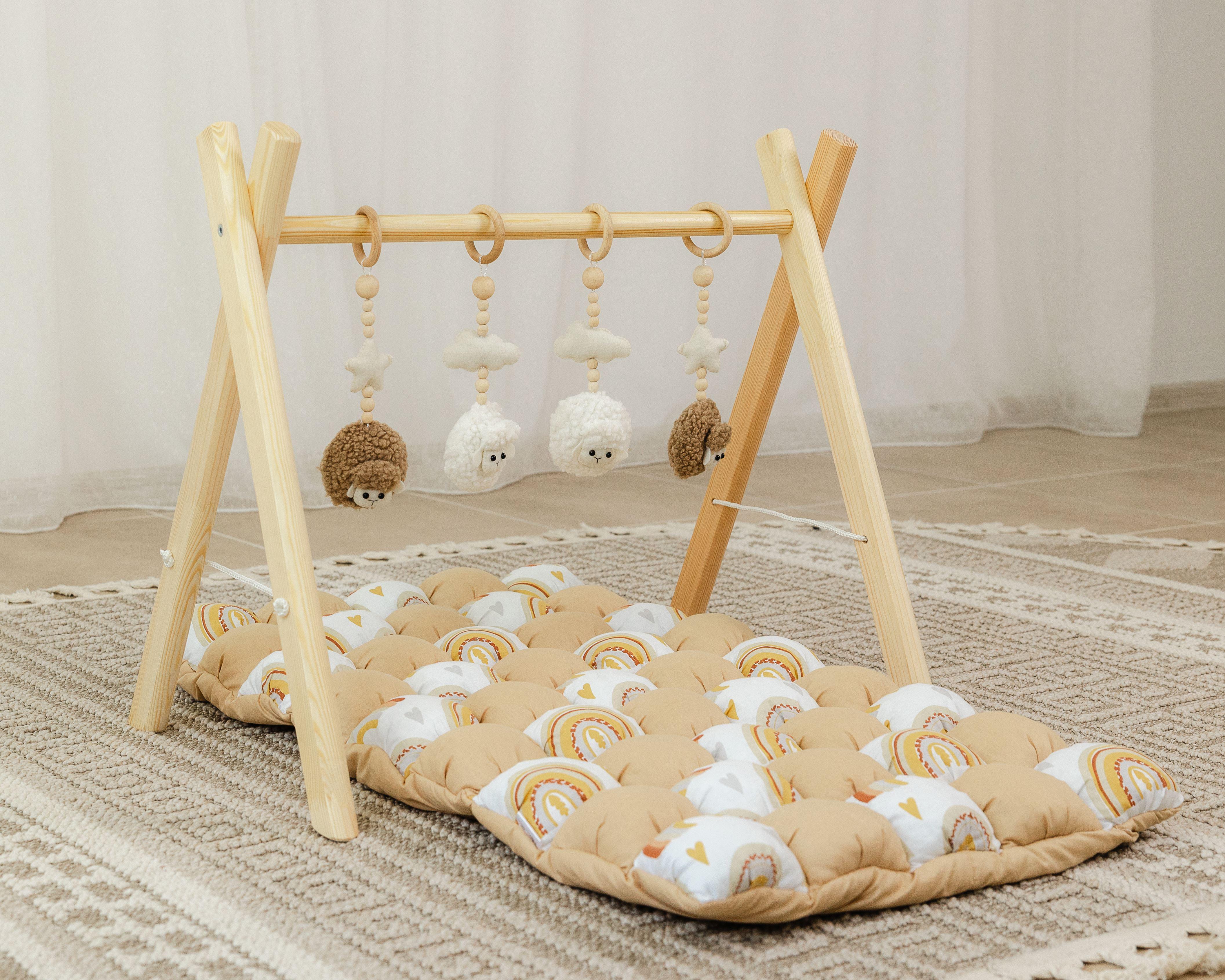 Мобиль детский напольный Пушистые овечки с матрасиком Rainbow (0002317)