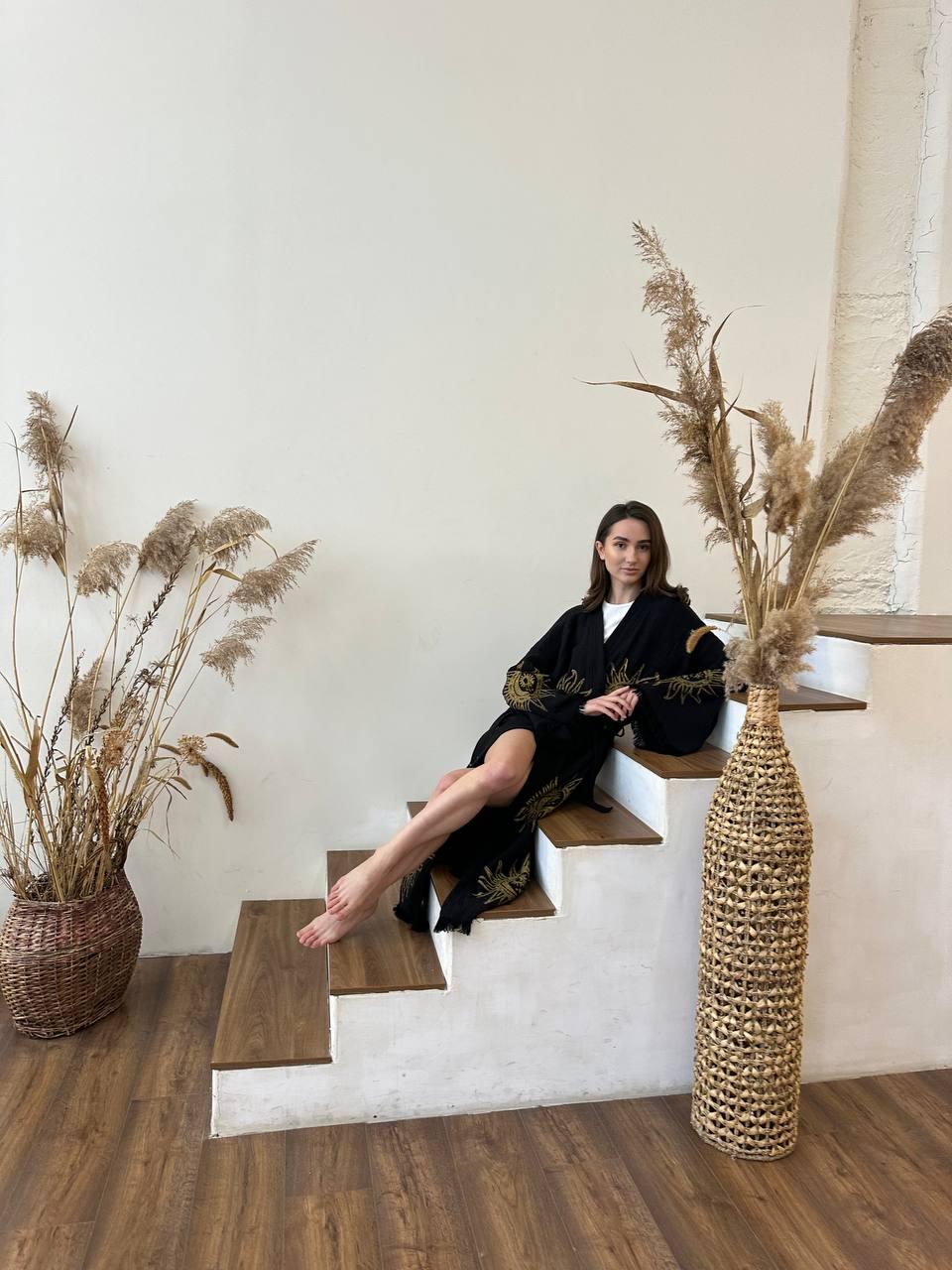 Халат-кимоно женский one size Черный с солнцем - фото 5 Халат-кимоно женский one size Черный с солнцем - фото 5