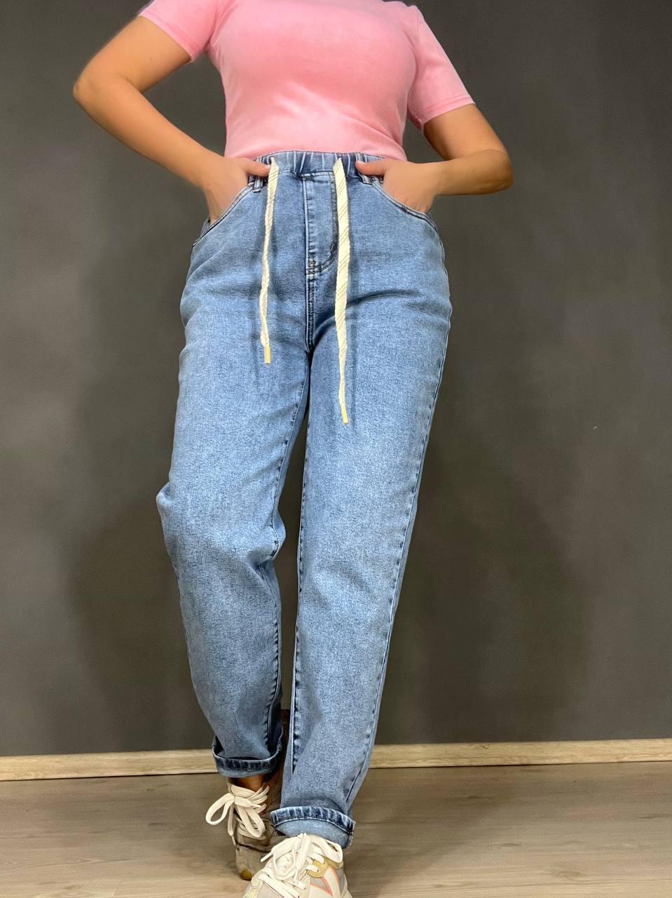 Джинси жіночі V&D 4068 МОМ jeans comfort резинка на талії стрейчеві тонкі полегшені р. 36 Блакитний (3826) - фото 4