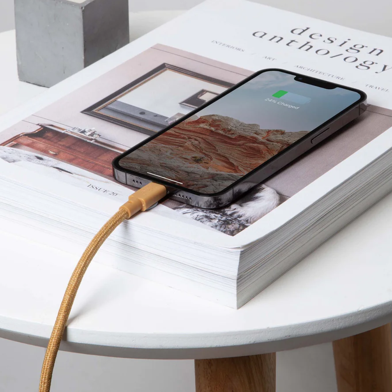 Кабель синхронизации Native Union Belt 3 м Cable XL USB-C to Lightning Kraft (BELT-CL-KFT-3-NP) - фото 3 Кабель синхронизации Native Union Belt 3 м Cable XL USB-C to Lightning Kraft (BELT-CL-KFT-3-NP) - фото 3