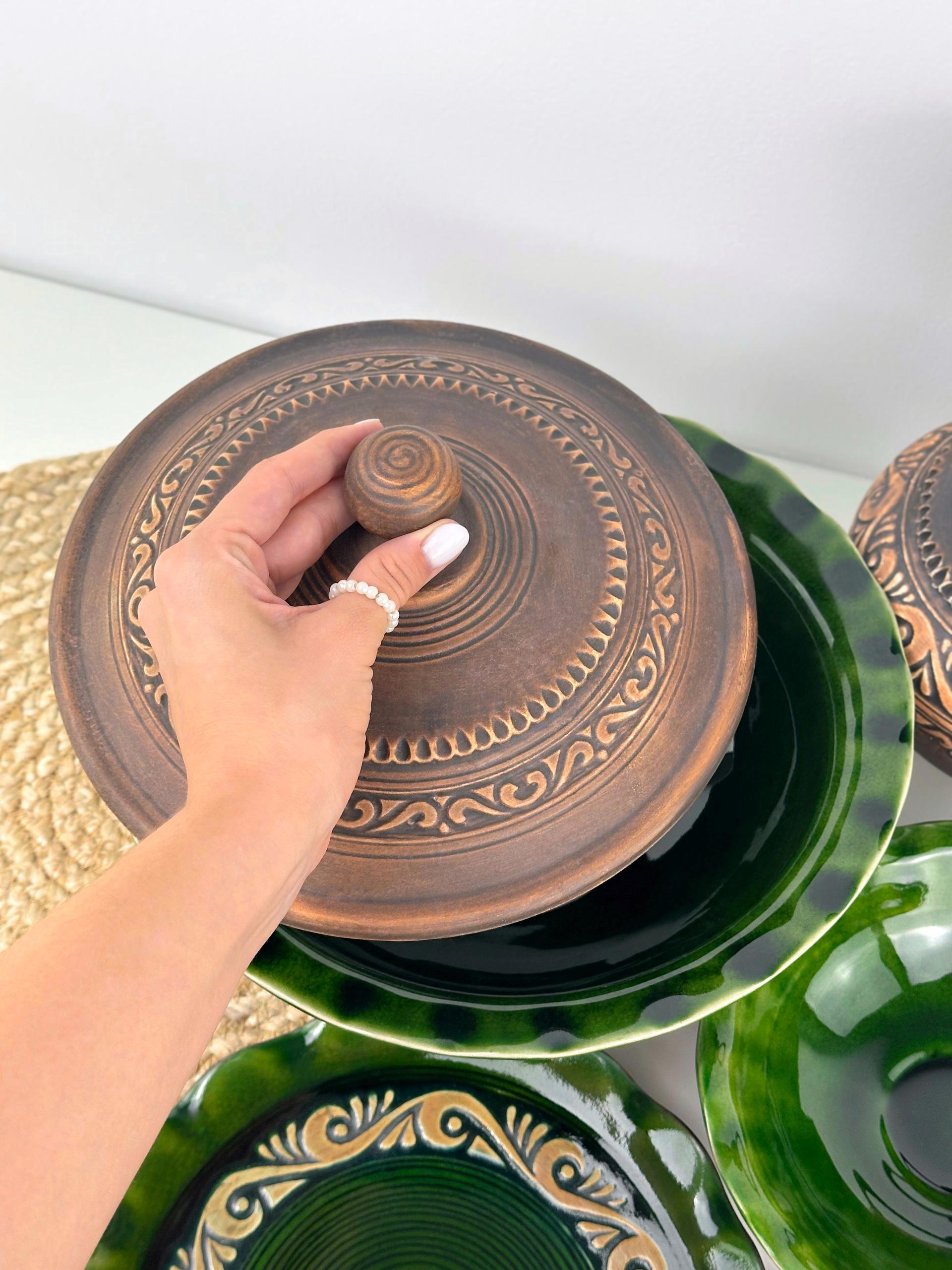 Набор глиняной посуды для вареников на 4 человек Гражда Коричневый (17019-12) - фото 5 Набор глиняной посуды для вареников на 4 человек Гражда Коричневый (17019-12) - фото 5