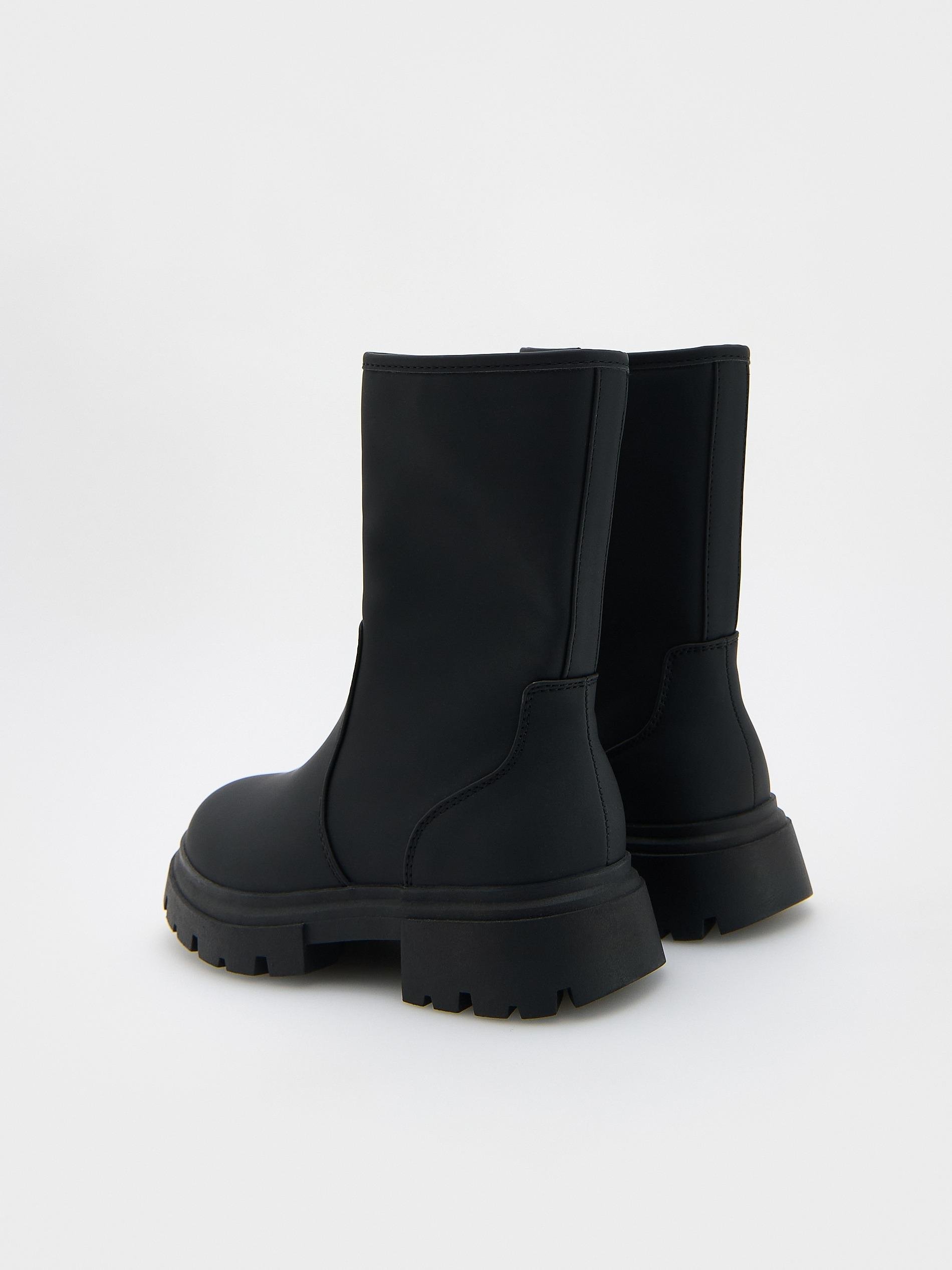 Сапоги Reserved 988BN р. 33 Черный - фото 2 Сапоги Reserved 988BN р. 33 Черный - фото 2