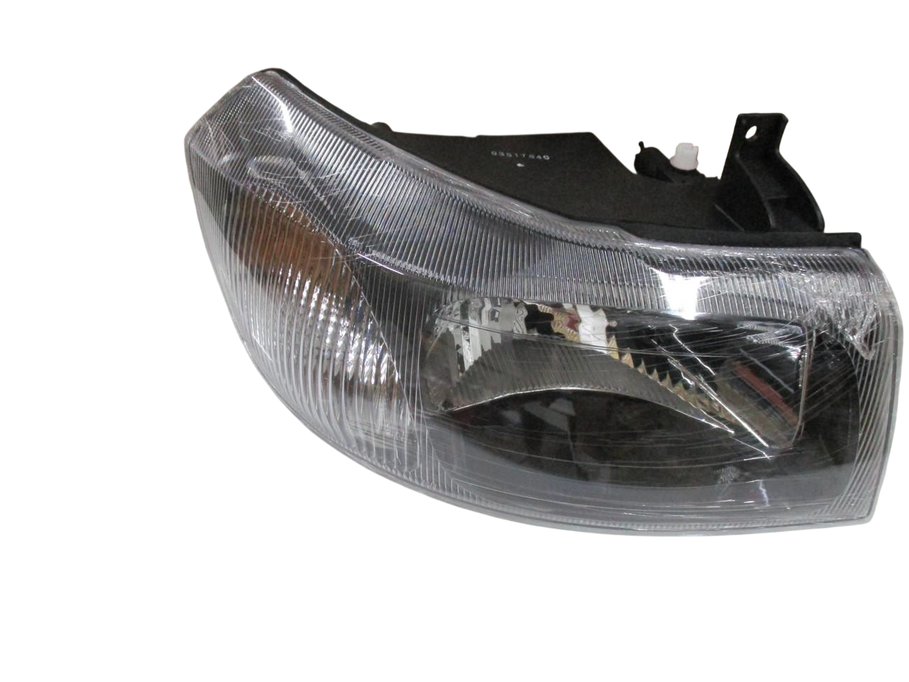 Фара правая DEPO 431-1147R-LDEM2 FORD TRANSIT 00-06 Черный (3085953726) Фара правая DEPO 431-1147R-LDEM2 FORD TRANSIT 00-06 Черный (3085953726)