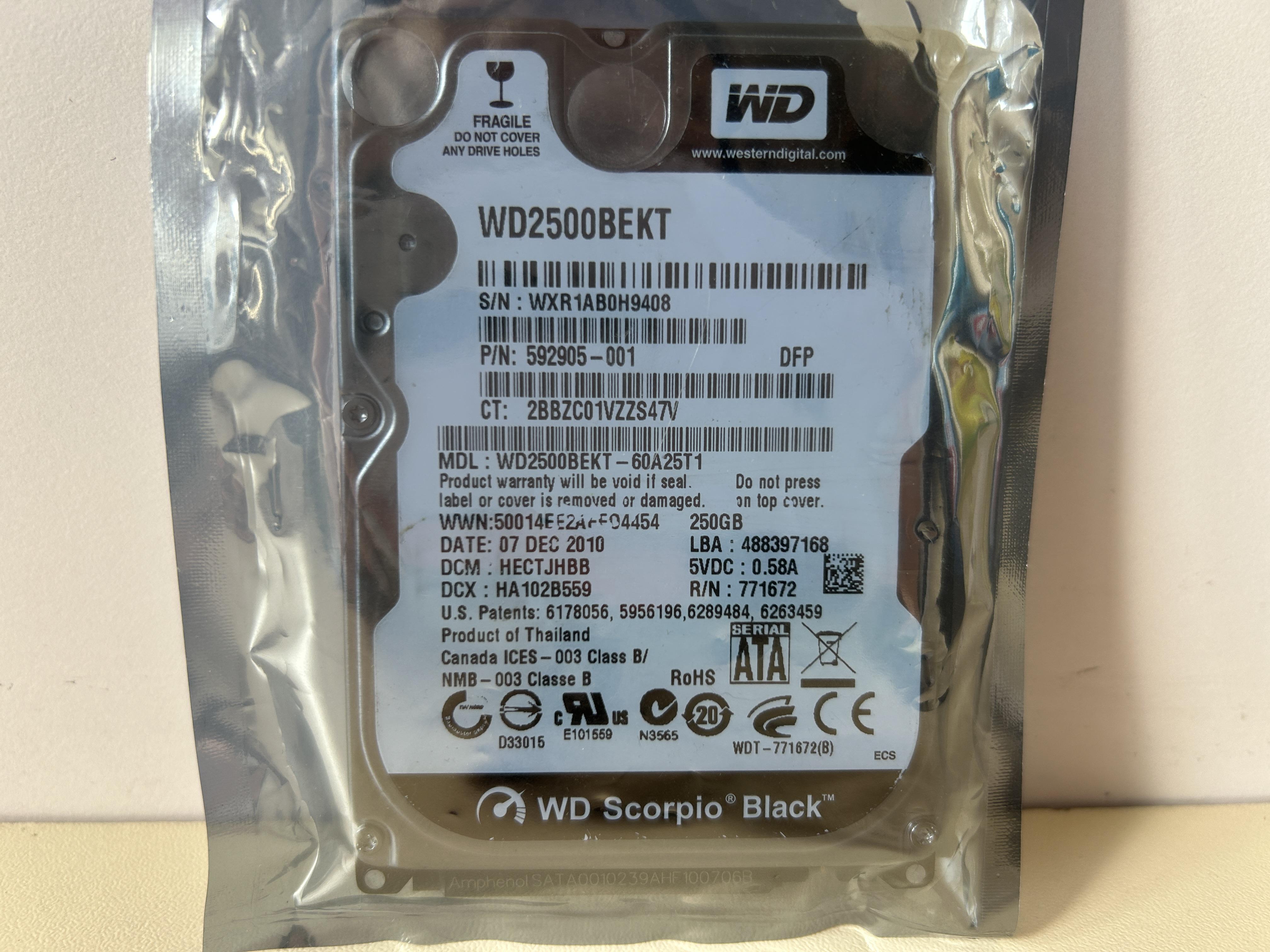 Зовнішній жорсткий диск Western Digital 250GB 5400RPM USB 3.0 - фото 4 Зовнішній жорсткий диск Western Digital 250GB 5400RPM USB 3.0 - фото 4