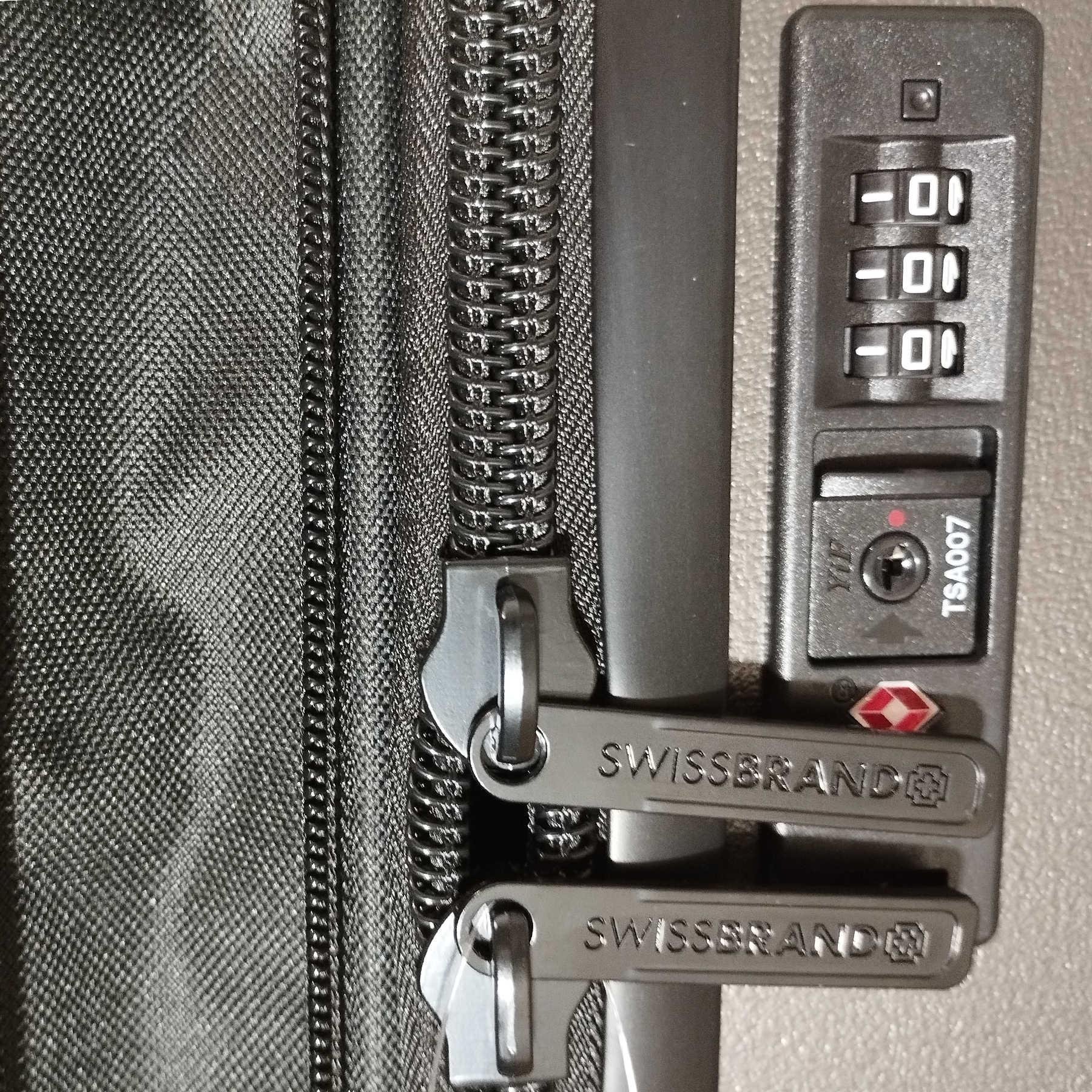 Валіза маленька під ручну поклажу Swissbrand Enstone ABS-Plastic S Grey (SWB_LHENS801S) - фото 5 Валіза маленька під ручну поклажу Swissbrand Enstone ABS-Plastic S Grey (SWB_LHENS801S) - фото 5