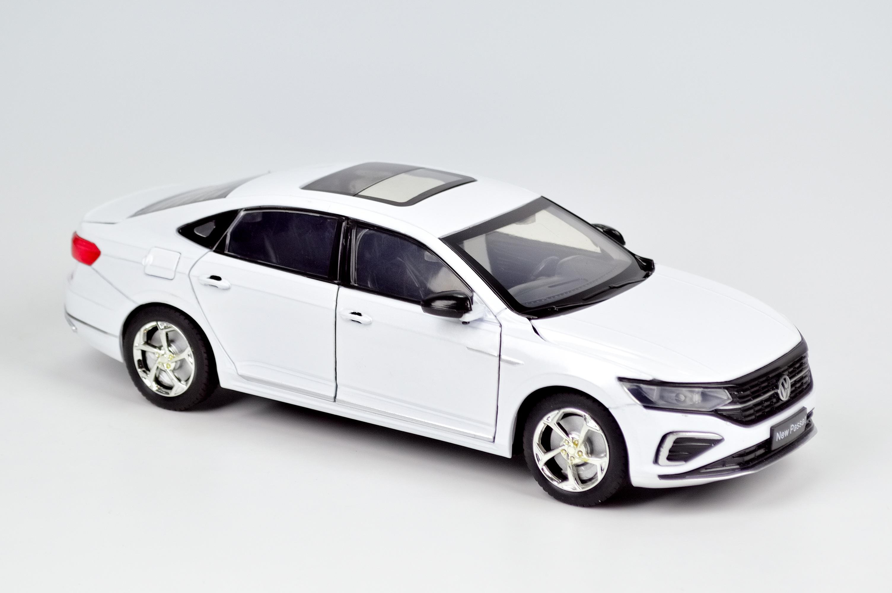 Модель автомобіля Volkswagen Passat B8 1:24 Білий (16)