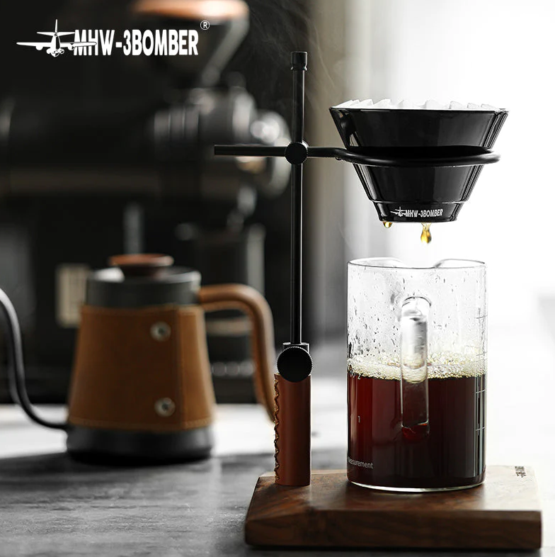 Пуровер керамічний MHW-3BOMBER Meteor 155 на 1-2 особи Black (FC5882) - фото 5 Пуровер керамічний MHW-3BOMBER Meteor 155 на 1-2 особи Black (FC5882) - фото 5