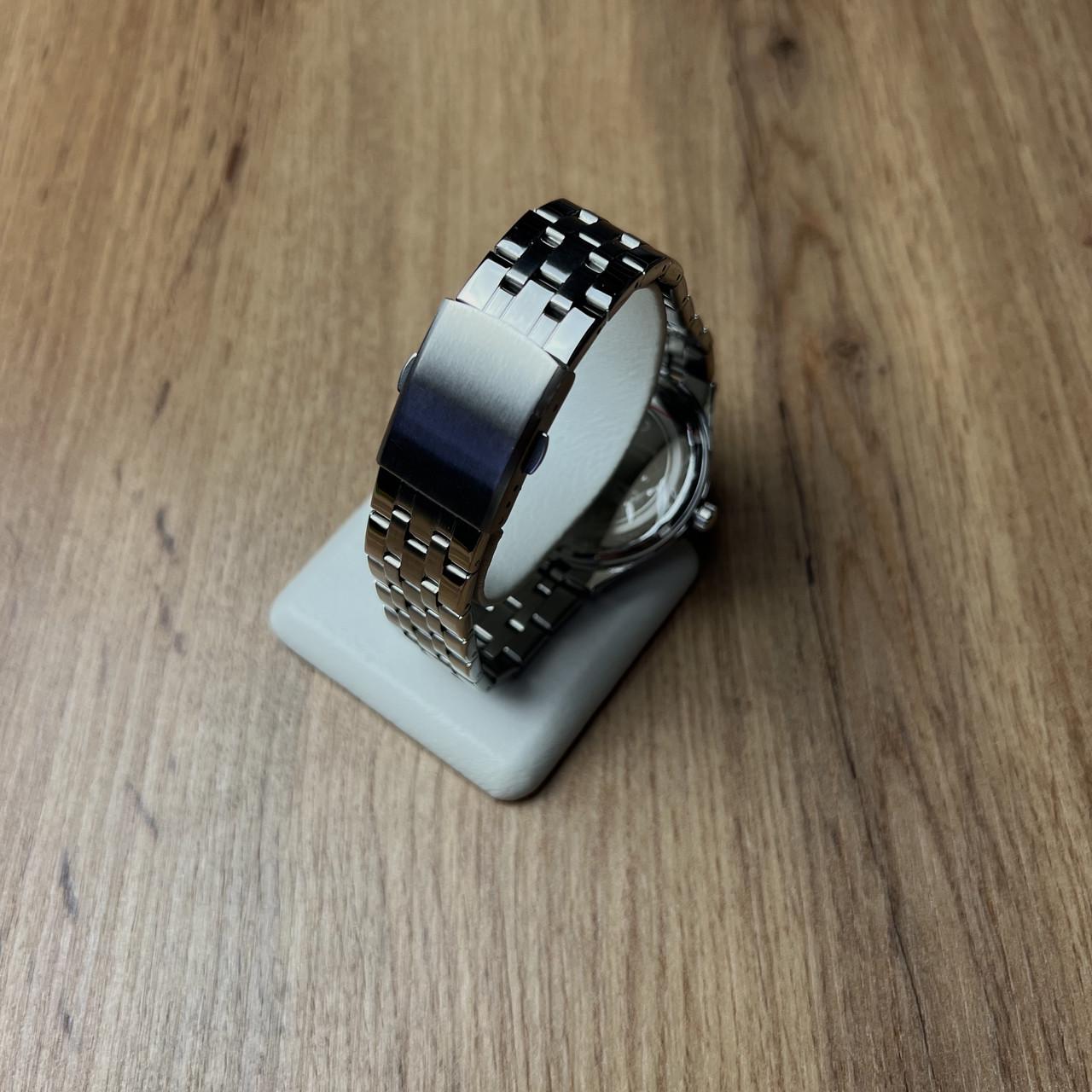 Годинник металевий Skmei з датою жіночий/чоловічий Сріблястий/Білий (z063-2) - фото 4 Годинник металевий Skmei з датою жіночий/чоловічий Сріблястий/Білий (z063-2) - фото 4