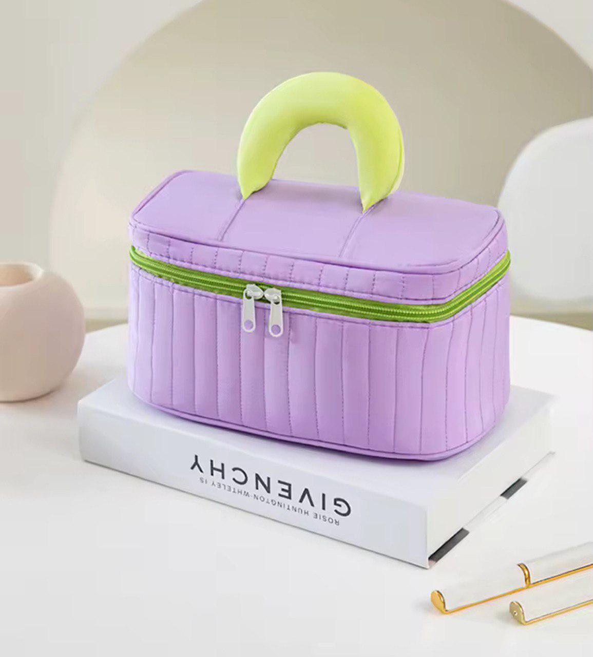 Косметичка текстильна з ручкою 24х14х15 см Фіолетовий (ST0482) - фото 4 Косметичка текстильна з ручкою 24х14х15 см Фіолетовий (ST0482) - фото 4