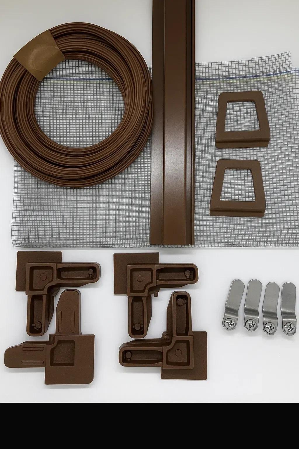 Набор для уборки внутренней оконной москитной сетки на крючках 60х140 см Коричневый