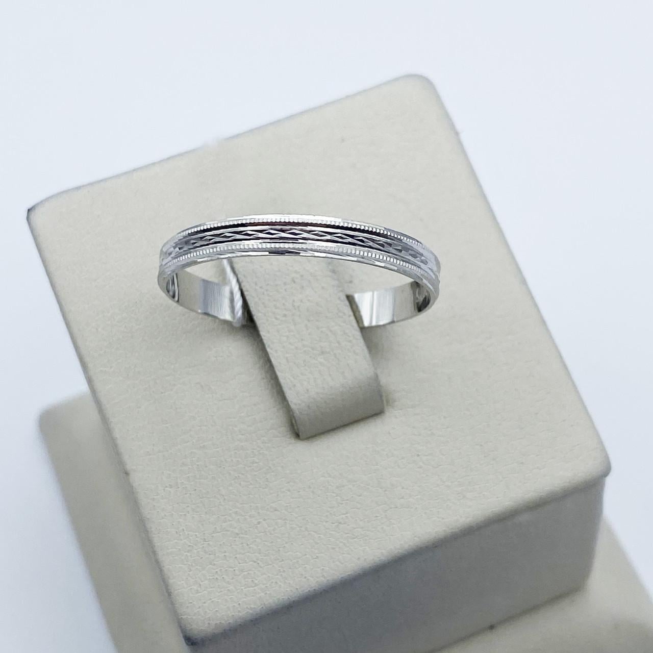 Кольцо серебряное с алмазной гранью р. 17 0,87 г (2114148444)