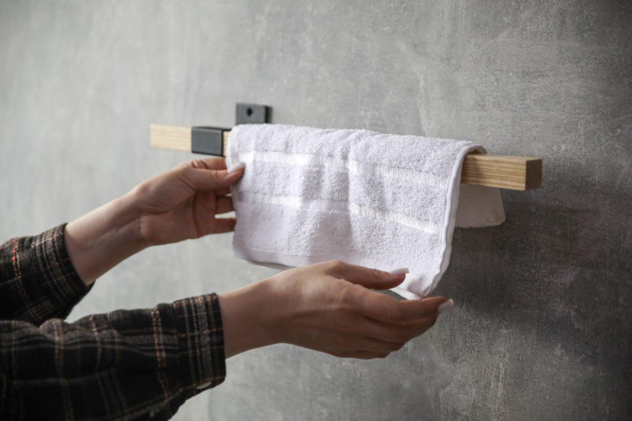 Тримач для рушників дерев'яний з металевим 60х8х8 см (ML-94.4) - фото 2