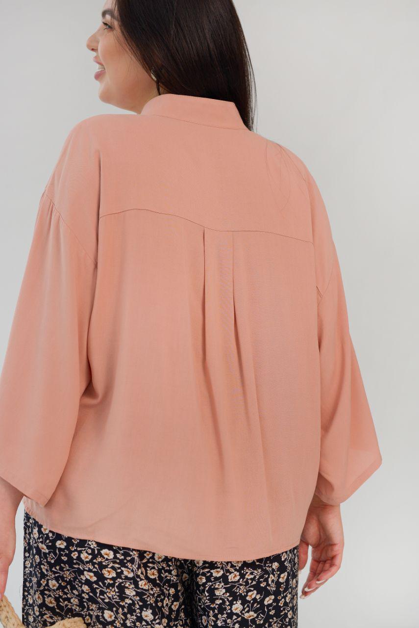 Рубашка хлопковая женская широкого покроя р. 48-50 Персиковый (14-5228 26) - фото 3 Рубашка хлопковая женская широкого покроя р. 48-50 Персиковый (14-5228 26) - фото 3