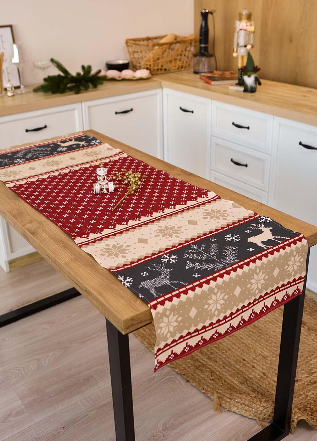 Скатертина новорічна раннер Північні олені 140x47 см Скатертина новорічна раннер Північні олені 140x47 см